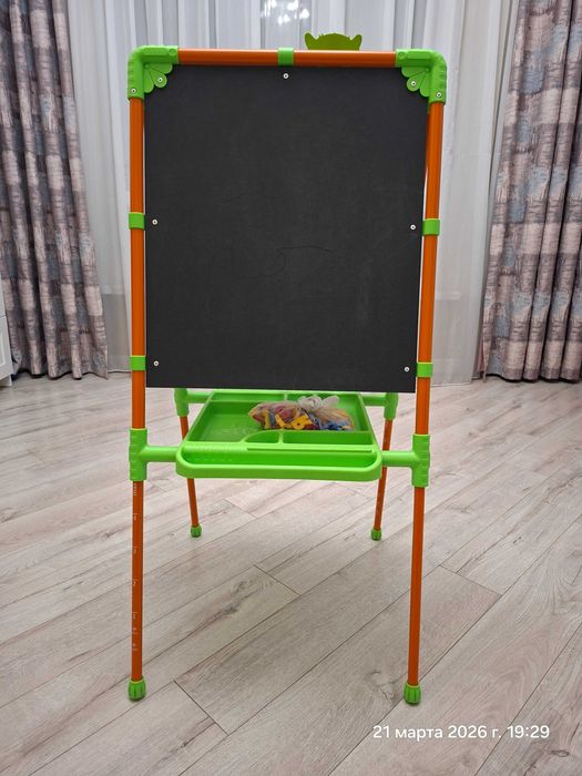 Мольберт Nika Растущий б/у