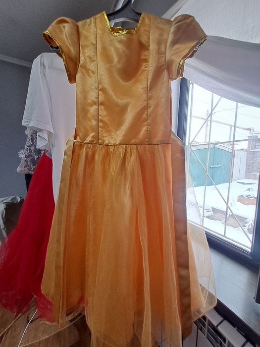 Нарядные платье для девочки