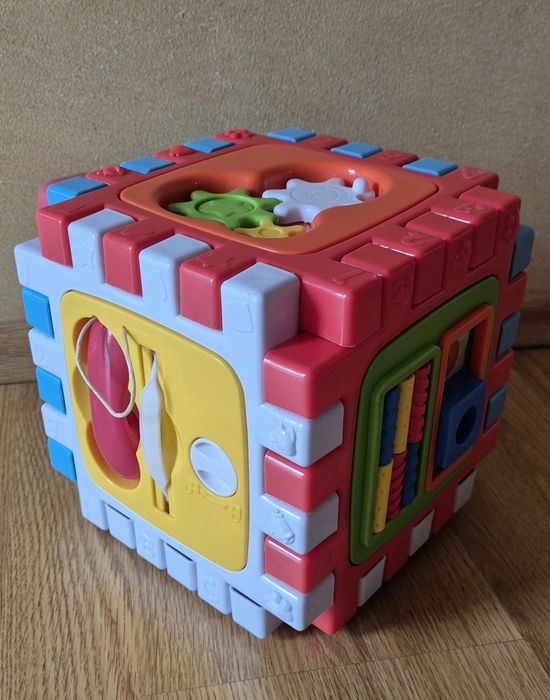 Cub interactiv pentru activitati