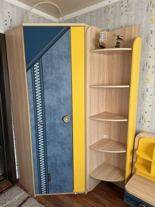 Продам детскую мебиль 3-1.