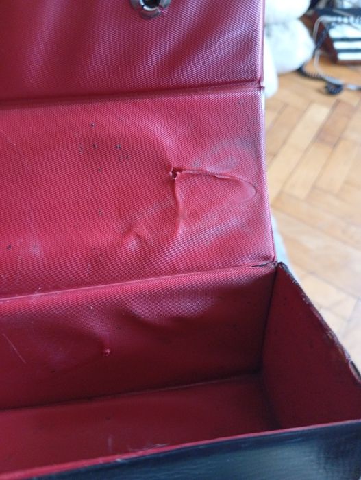 Vechi fier de calcat de voiaj Malîș