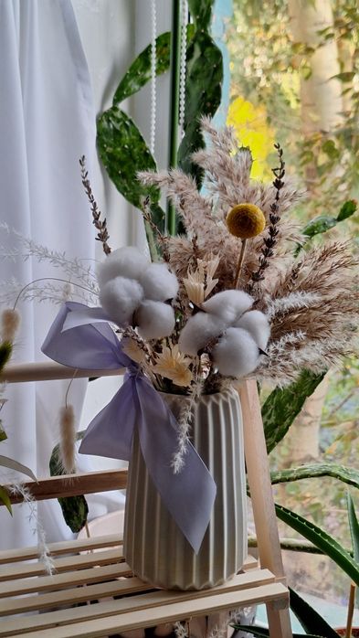 Композиции из сухоцветов