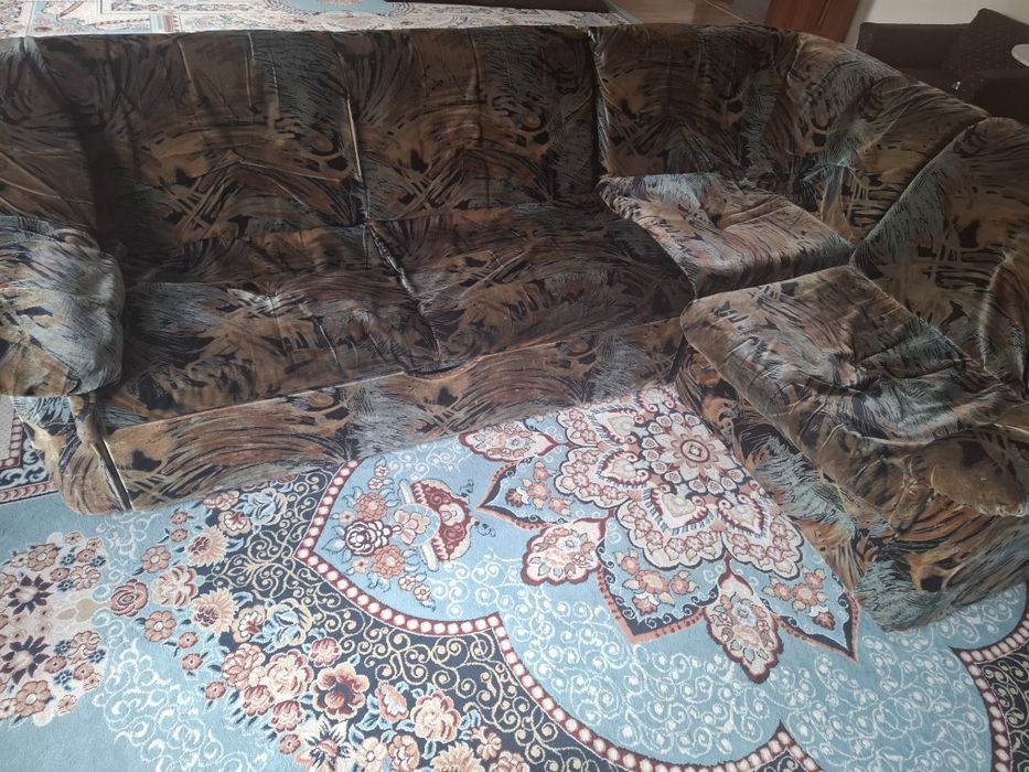 Диван отдам даром