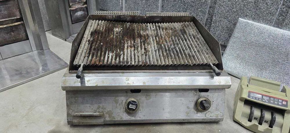 BURGER yoki uyga ishlatishga burger aparaturalari srochna sotiladi