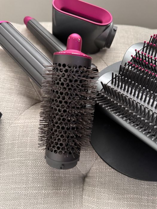 Dyson airwrap първо поколение