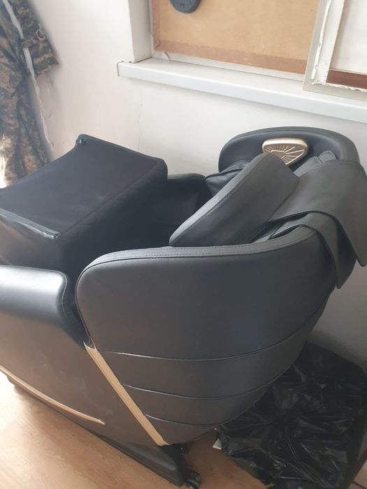 Массажное кресло