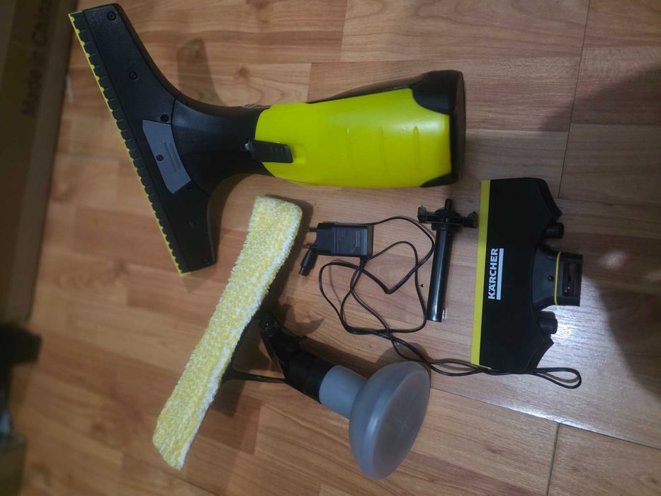 Aspirator de geamuri Karcher WV 2 Premium 10 Years Edition