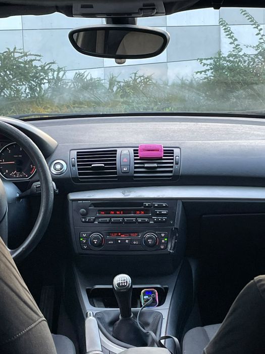 Vând sau schimb BMW e87