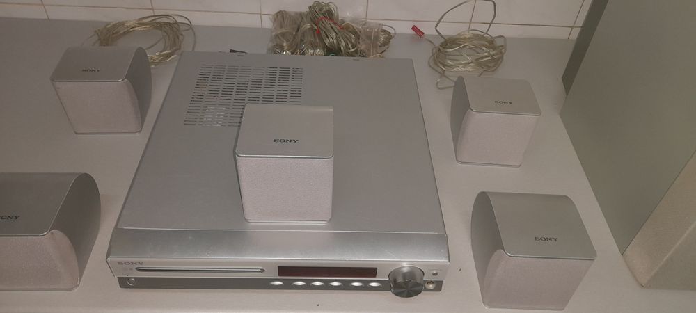 Sistem 5.1 SONY sunet excelent
