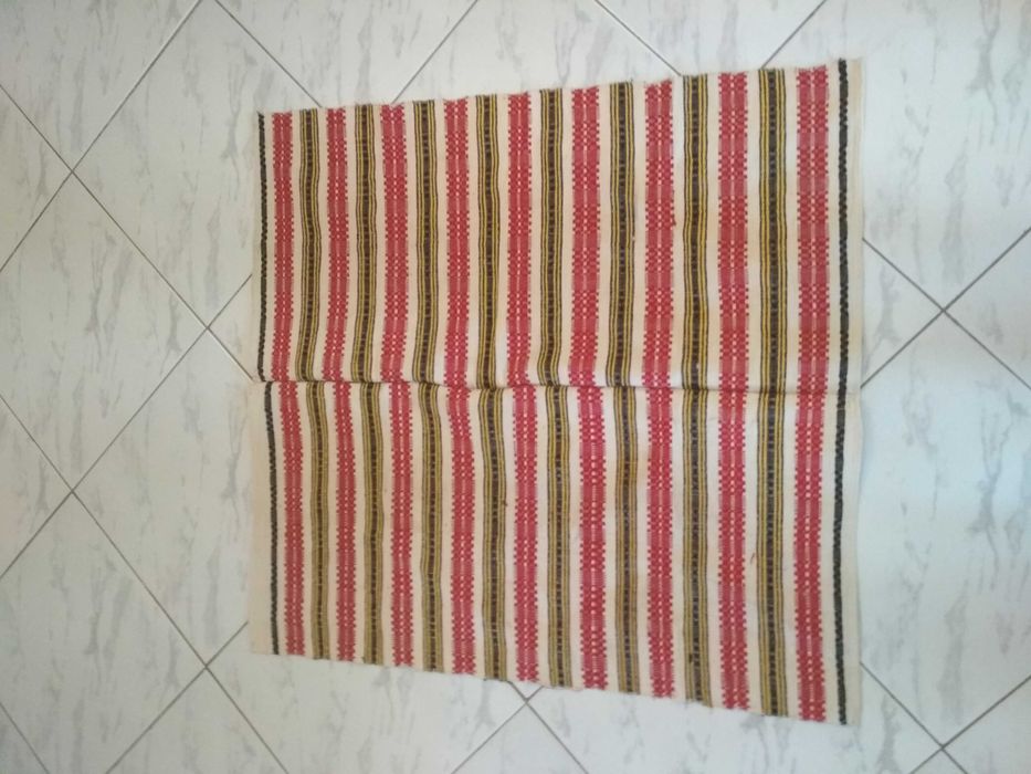 Месали ръчно тъкани