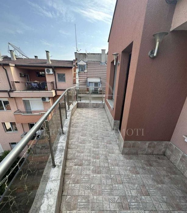 Продава се Тристаен апартамент в Пловдив, Център - 200 кв.м за 1173 €/кв.м - Снимка #12