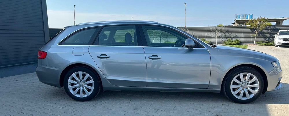 Audi A4 B8 2.0 TDI CAGA 147 CP | Euro 5 | Climatronic | Carlig Detasabil | Investitii Majore