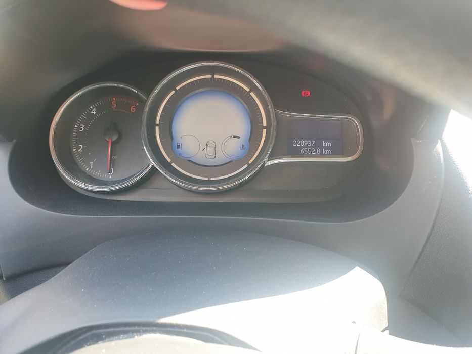 RENAULT Fluence 2015 — imagine 5