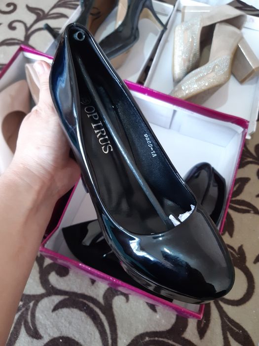 Tufli sotiladi kachestva vapwe zör