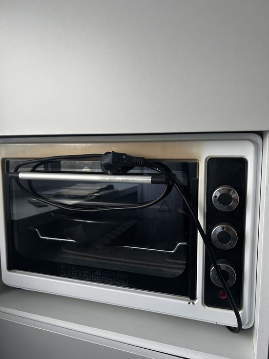 Электрическая мини-духовка