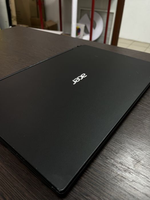 Продам игровой ноутбук ACER эйсер