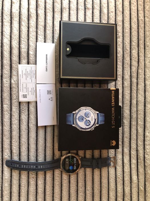 Часовник Huawei Wathc GT 5 46MM