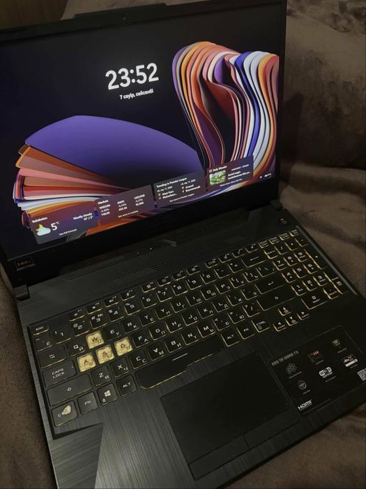 Ноутбоук игровой asus