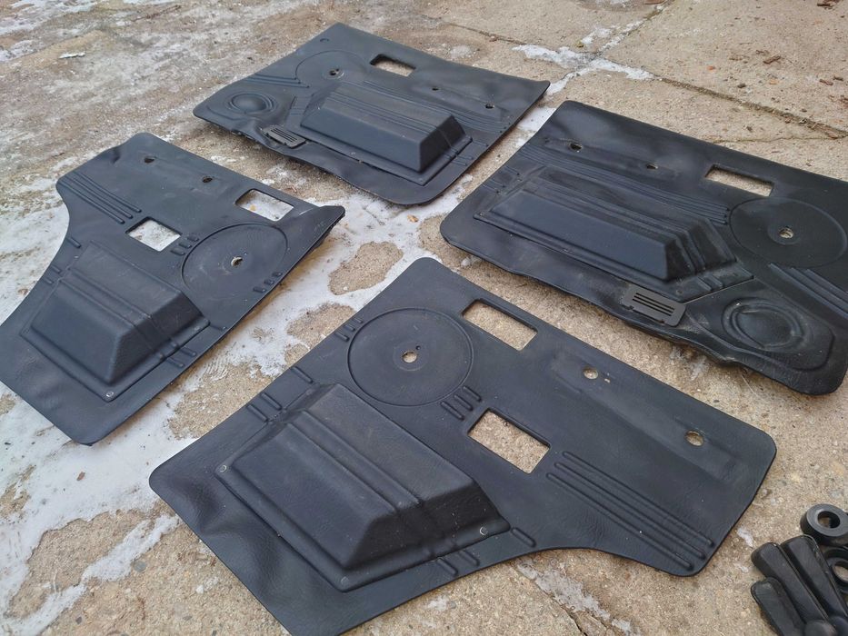 Fete usi ARO 244+accesorii