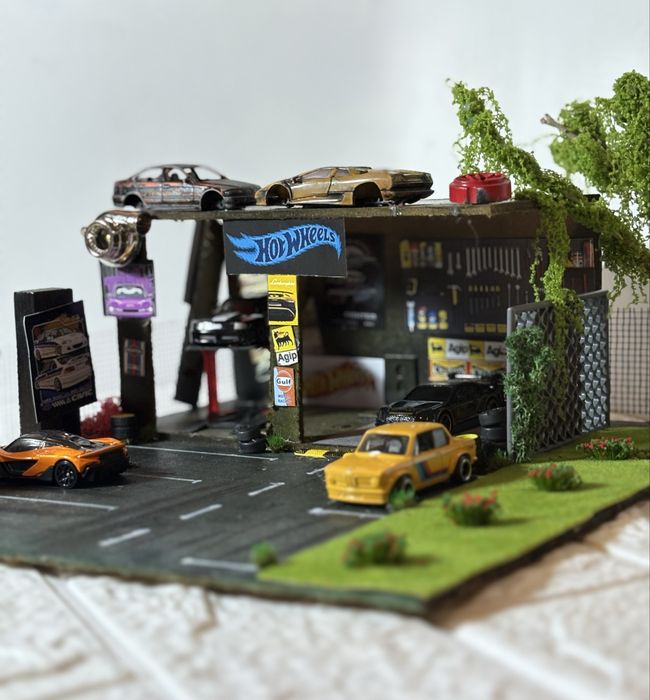 Dioramă service hotwheels
