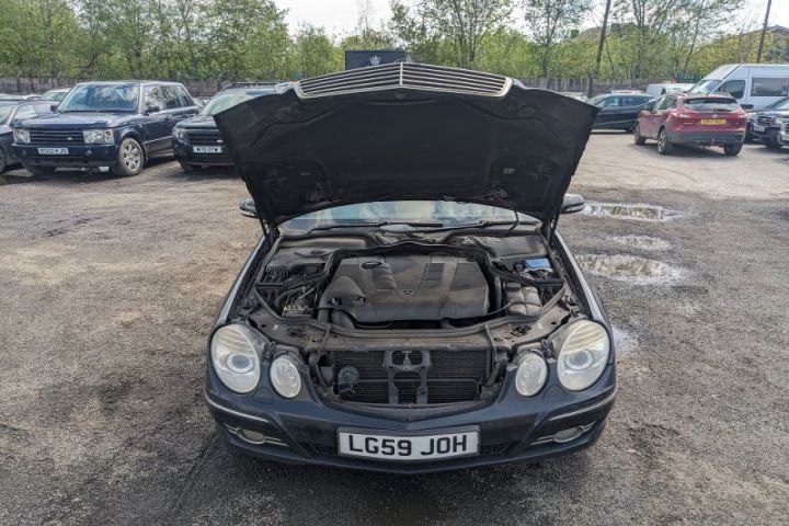 Centura siguranta spate stanga 602040400 Mercedes-Benz E-Class W211 (