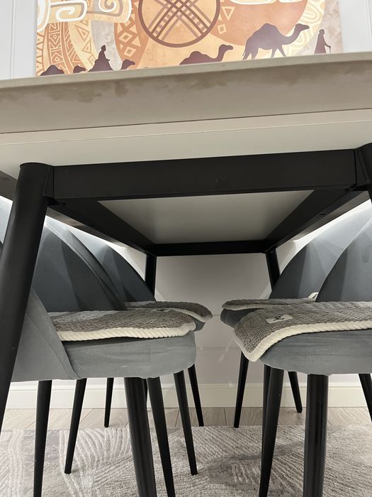 Стол из керамогранита