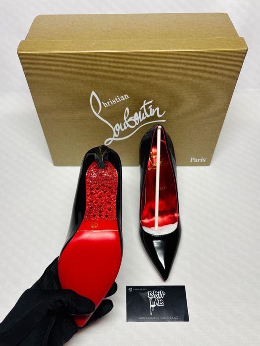 Tocuri Louboutin pietricele