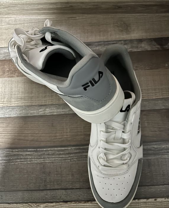 Adidasi Fila marimea 44