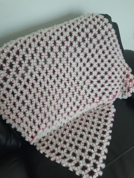 Păturică pom-pom mohair