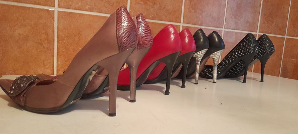Pantofi de gală cu toc subtire