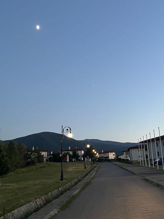 Продава се Двустаен апартамент в Долна баня - 65 кв.м за 1280 €/кв.м - Снимка #1