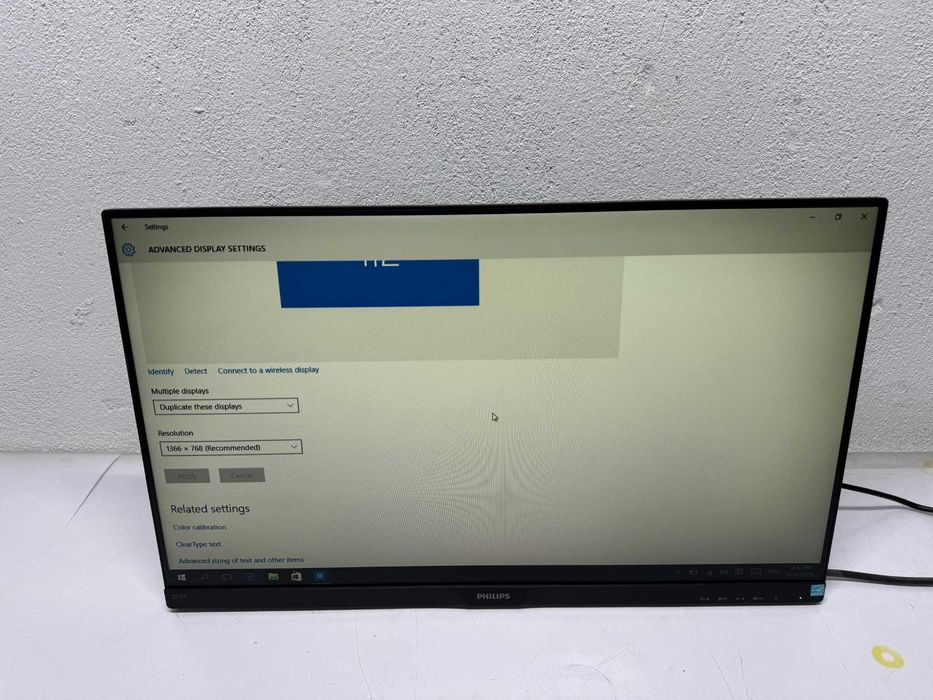 Монитор - Philips 273V7Q / 27 inch
