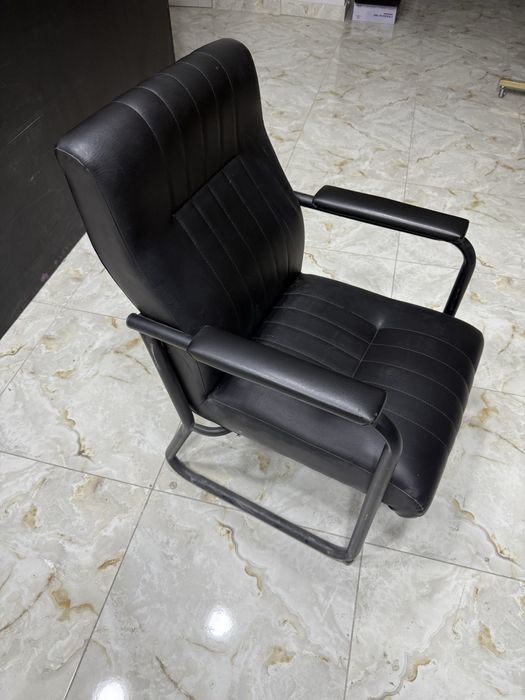 Кресло сотилади - Продаются кресла