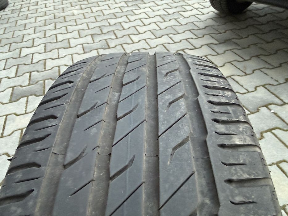 2бр. Летни Гуми С Борд 215/55R/16XL -SEMPERIT- DOT:1023+4822- 5,7мм.