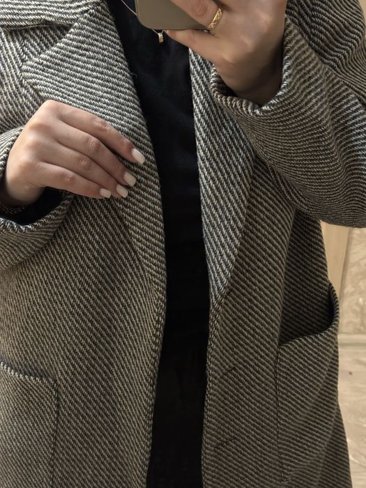 Продам шерстяное пальто