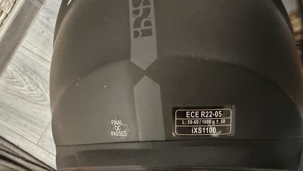 Продам. Мотошлем