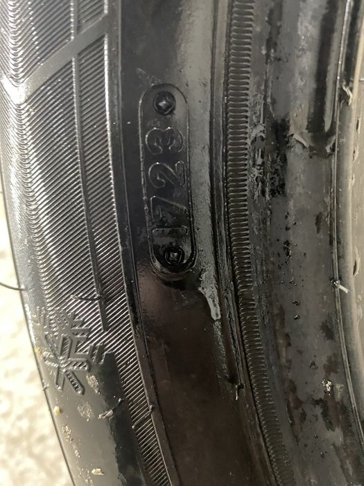 Шины комплект 215/55/17