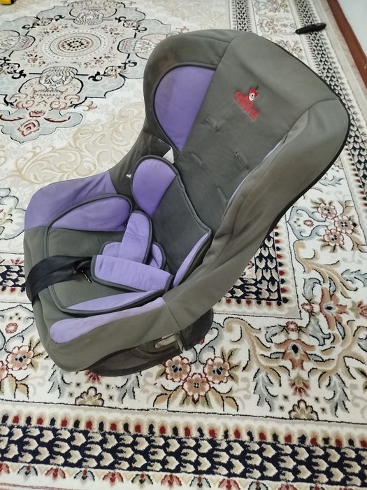 продам детское кресло для машины