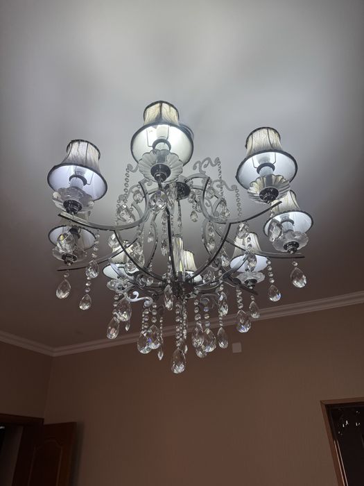 Люстра 8 рожковая