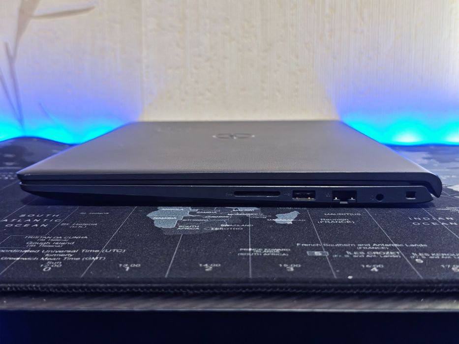 DELL Vostro 15 3510 Лаптоп