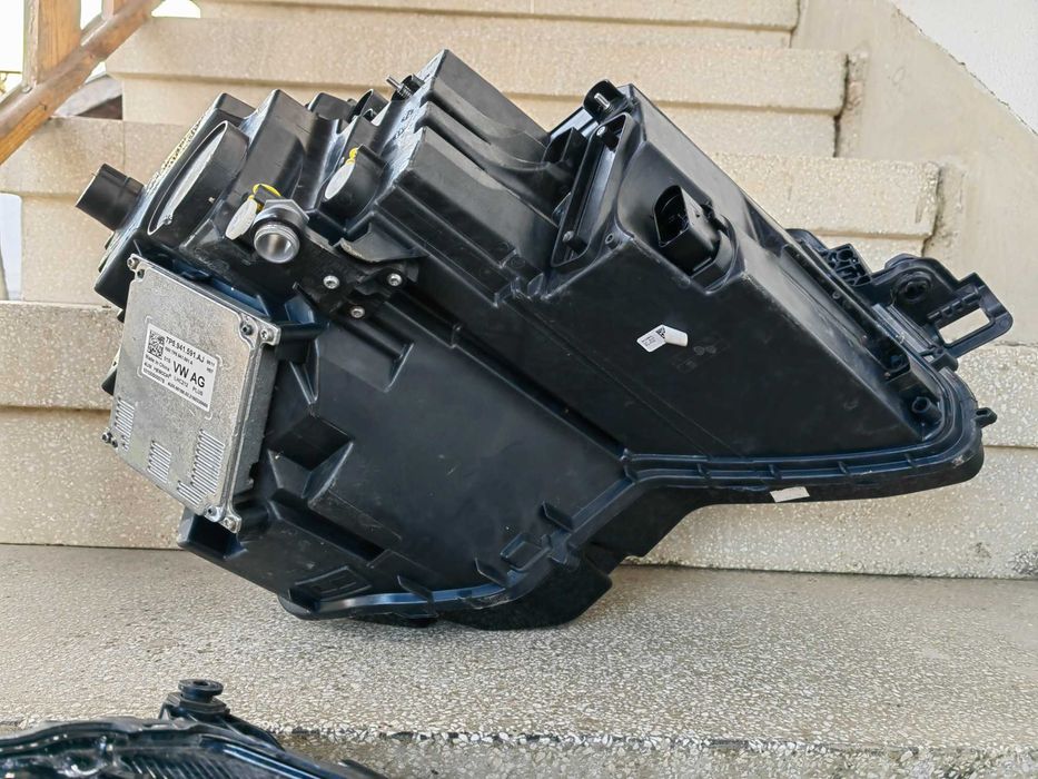 Фарове Skoda Karoq FULL LED/Фар Skoda Karoq оборудвани Оригинални