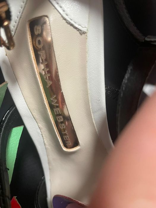 Нови обувки Sophia Webster