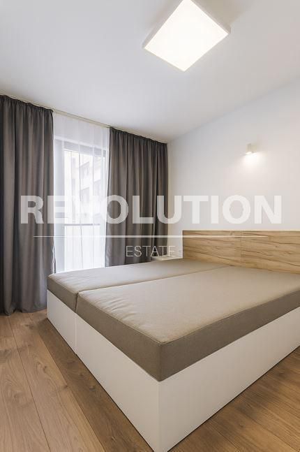 Дава се под наем Двустаен апартамент в Варна, ВИНС - 87 кв.м за 700 € - Снимка #2