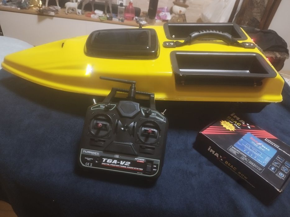 Лодка за захранка