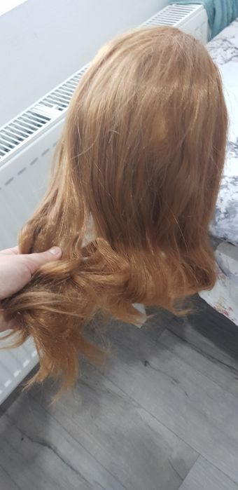 Cap de manechin Cu par mediu