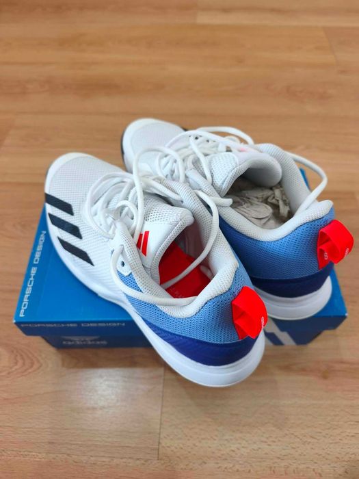 Мъжки оригинални маратонки на Adidas