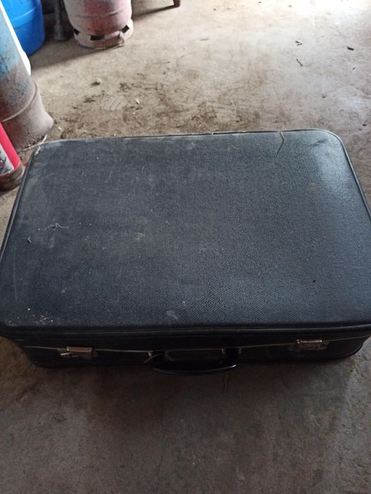 Чемодан для вещей