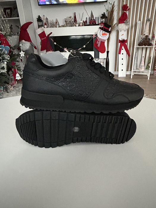 Adidasi Guess, Noi ,Originali