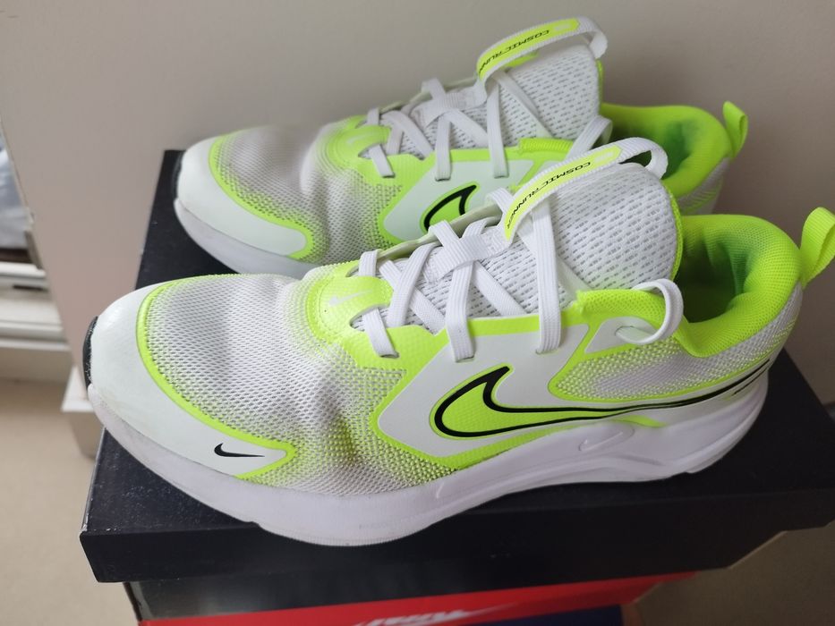 Маратонки Nike 39 номер