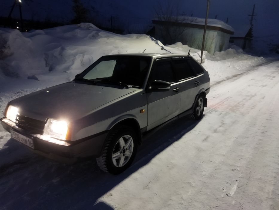 Продам ваз 2109 год выпуска 2002